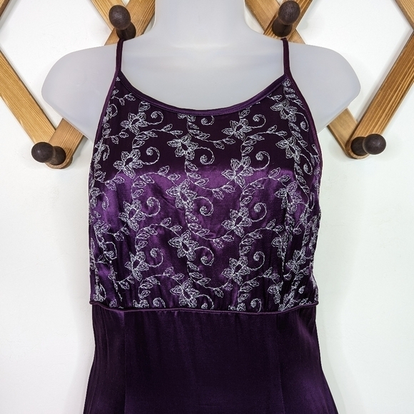 Jessica McClintock Gunne Sax Vintage Satin Embroidered Trumpet Formal Dress - Picture 2 of 6